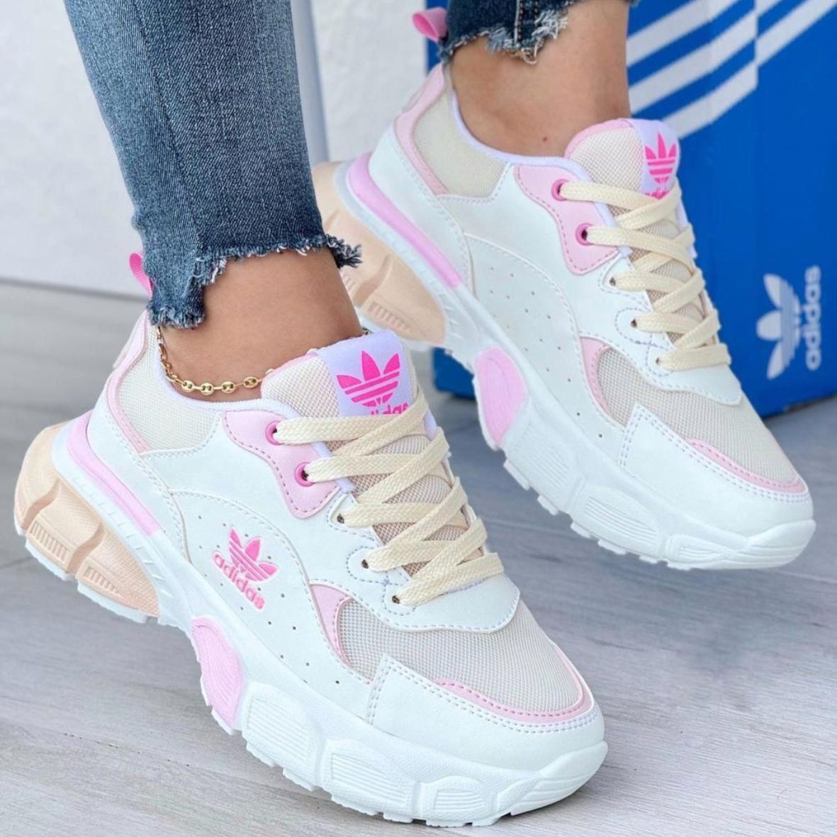 Tenis Amc Dama
