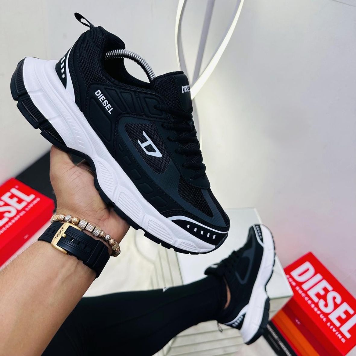 Tenis Negro Blanco Caballero